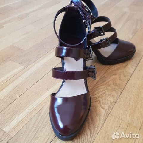 Босоножки Stradivarius Босоножки Stradivarius