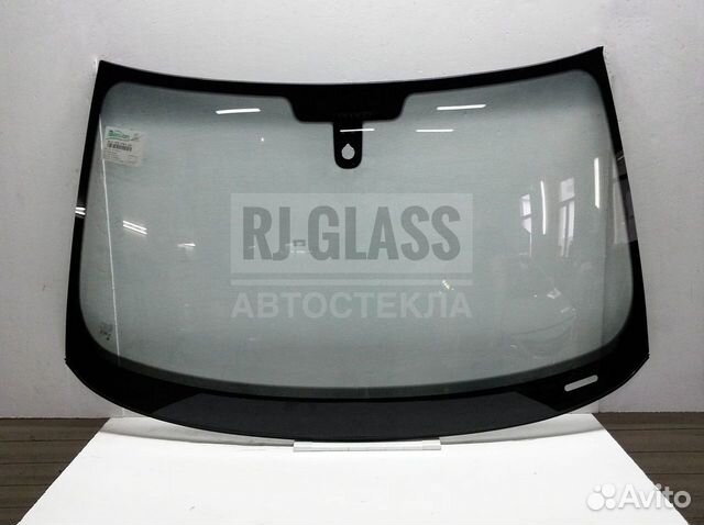 Лобовое стекло на Ауди А1