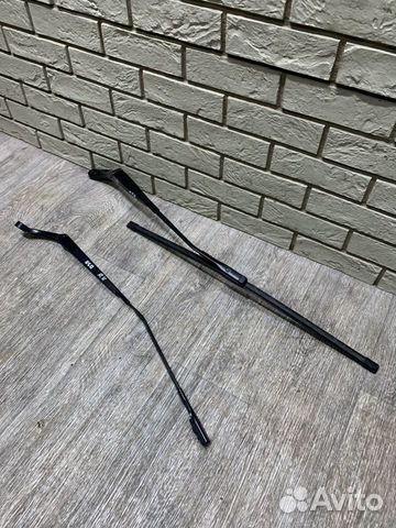 Audi A3 8V Поводок стеклоочистителя передний LH RH