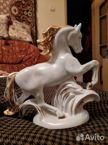 Статуэтка Златогривый конь. Фарфор СССР. лфз