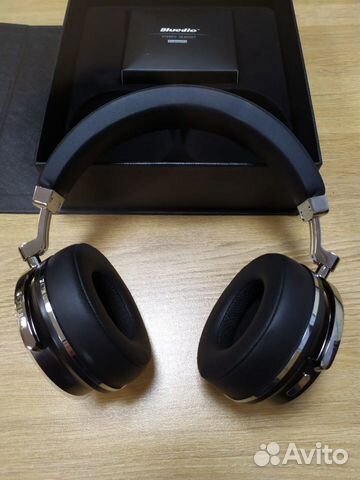Беспроводные наушники Bluedio t4s Беспроводные наушники Bluedio t4s