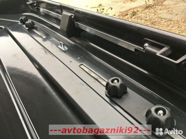 Автобокс Yuago Optima (390 л.) 1450х860х460 Черный Автобокс Yuago Optima (390 л.) 1450х860х460 Черный