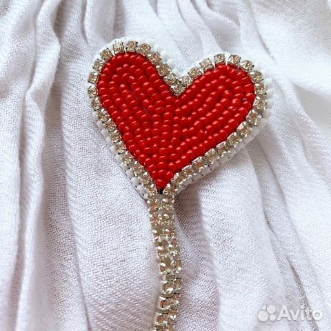 Серьги и броши из бисера