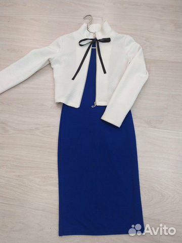 Платье и в мир и в пир )