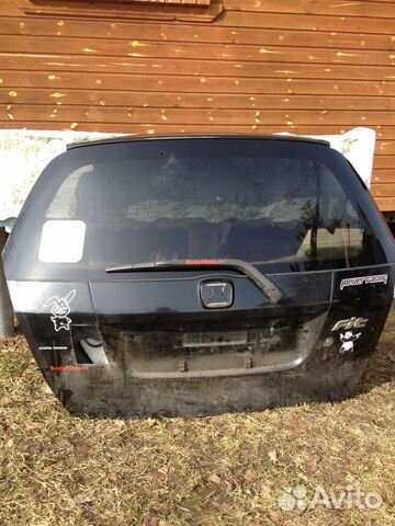 Продам запчасти на крышку багажника Honda Fit Продам запчасти на крышку багажника Honda Fit