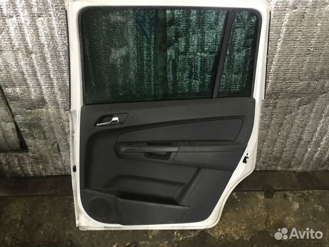 Дверь задняя правая Opel Zafira B Z22YH 2007 Дверь задняя правая Opel Zafira B Z22YH 2007
