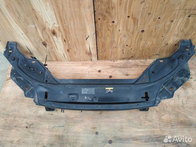 Передняя панель рамка радиатора Volvo S80 B4204T7 Передняя панель рамка радиатора Volvo S80 B4204T7