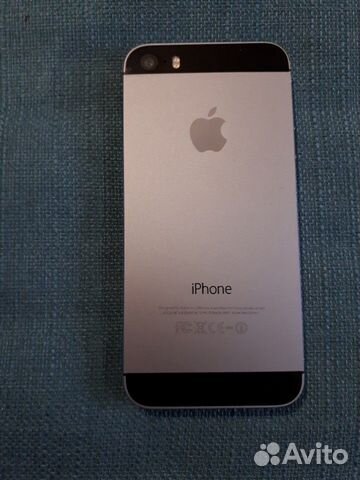 Телефон iPhone 5s (модель без Touch id)