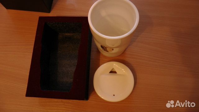 Фарфоровый сосуд для сливок новый, подарочный Фарфоровый сосуд для сливок новый, подарочный