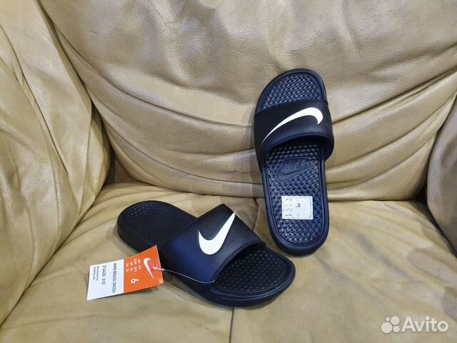Шлепки -сланцы Nike новые детские 36.5 р Шлепки -сланцы Nike новые детские 36.5 р