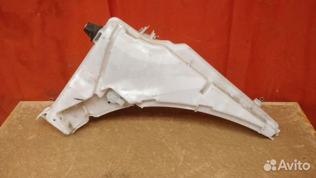 Бачок омывателя Range Rover Sport 2 L494