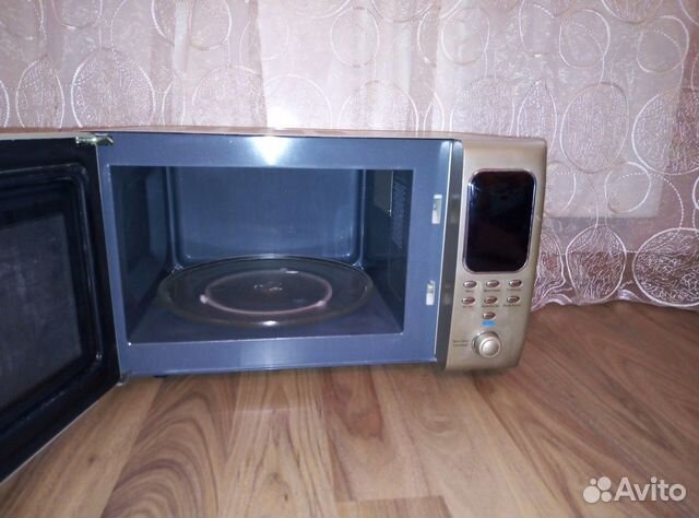 Рабочая микроволновая печь Bork Рабочая микроволновая печь Bork