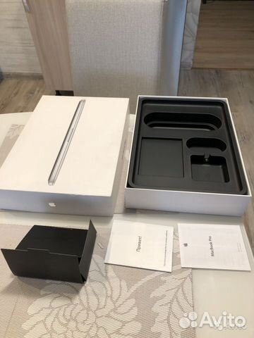 Коробка MacBook Pro 13