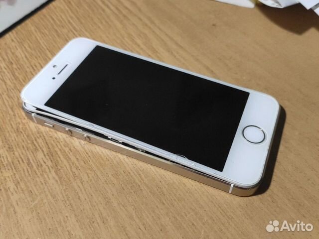 Телефон iPhone 5S