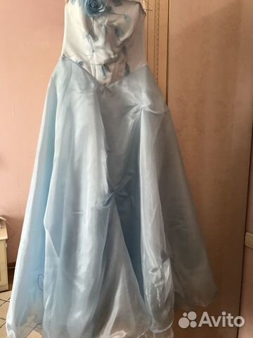 Платье на выпускной вечер Платье на выпускной вечер