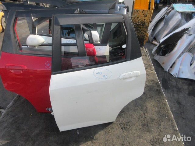 Дверь Задняя Левая Honda Fit / Хонда Фит
