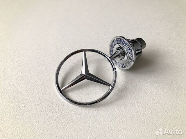 Прицел на капот оригинал с надписью Mercedes Benz