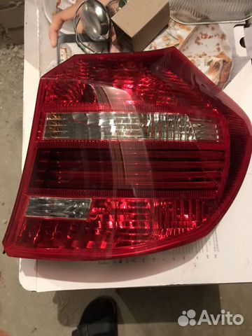 Задний фонарь бмв 1 серии. Номер 63217164956