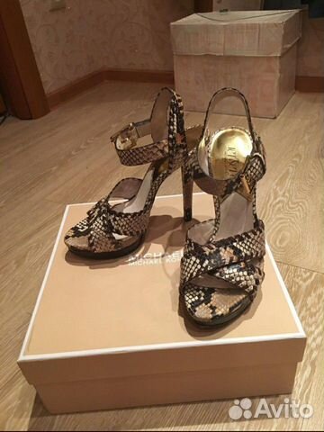 Босоножки Новые michael kors кожа Босоножки Новые michael kors кожа