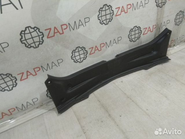 Накладка замка багажника Toyota Camry 9 V70 2017