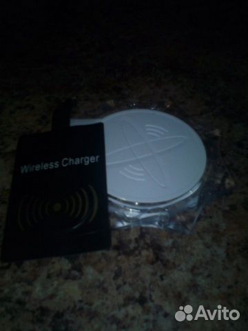 Беспроводная зарядка для смартфона, андройд Беспроводная зарядка для смартфона, андройд