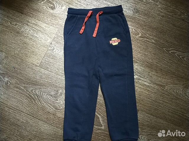 Спортивный костюм Спортивный костюм