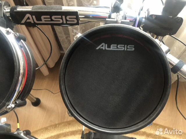 Электронная ударная установка Alesis Crimson
