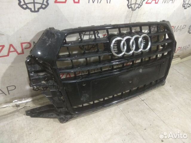 Решетка радиатора Audi Q3 8U
