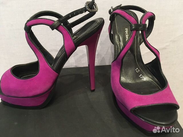 Босоножки, яркие стильные