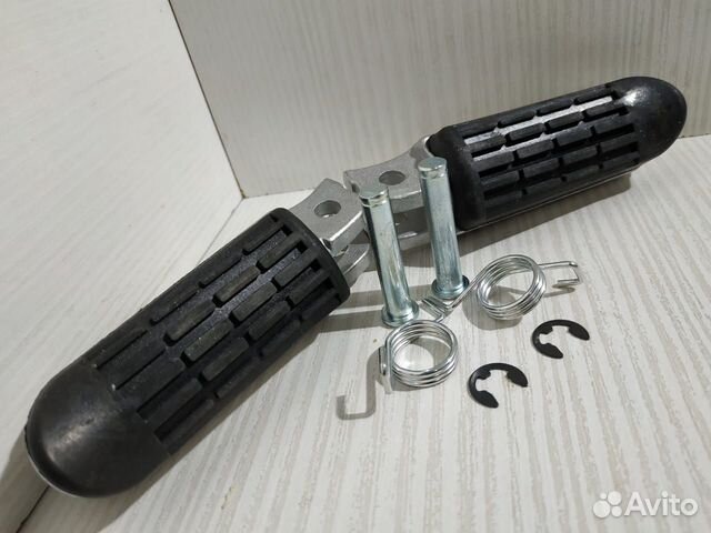 Подножки передние для мотоциклов Honda