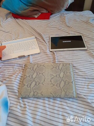 Планшет Samsung Galaxy Tab S SM-T805 с клавиатурой Планшет Samsung Galaxy Tab S SM-T805 с клавиатурой