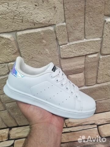 Кроссовки Adidas Кроссовки Adidas