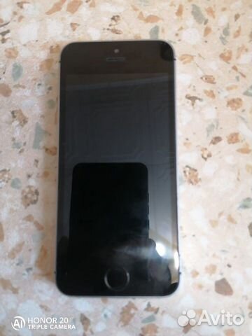 iPhone SE iPhone SE