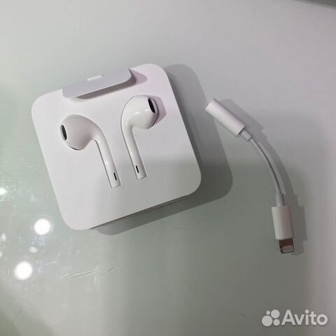 Наушники Apple EarPods (Lightning) + Переходник Наушники Apple EarPods (Lightning) + Переходник