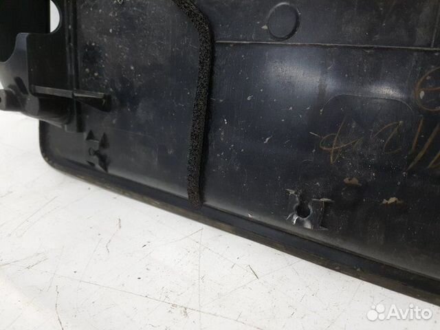 Накладка крышки багажника Lexus Lx 3