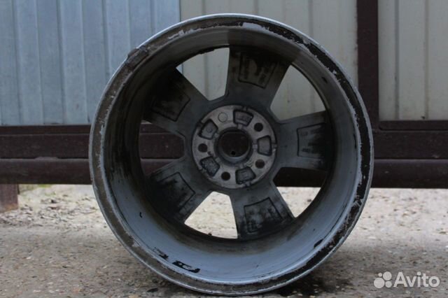 Диски Skoda Yeti 5L0601025M R16