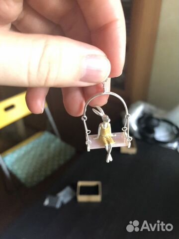 Подвеска «Зайчик на качелях» Подвеска «Зайчик на качелях»