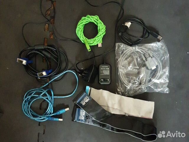 Провода, кабеля, переходники, зарядки на телефон и