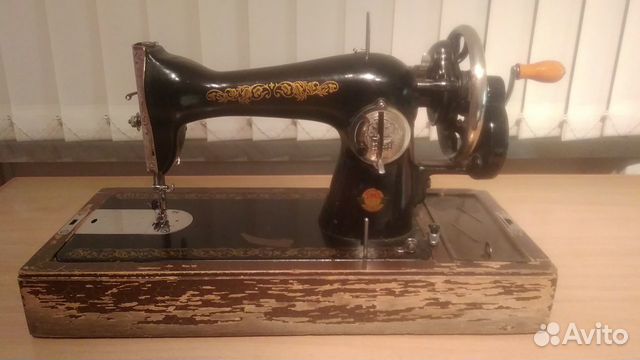 Швейная машина класса 1М 1958 г. СССР рабочая