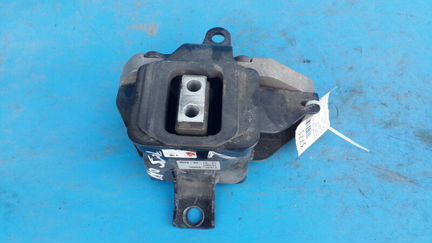 Опора двигателя левая Хендай Туксан 3 2.0