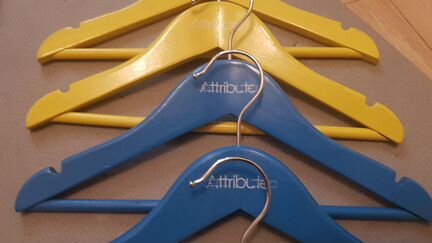 Вешалки детские дерево