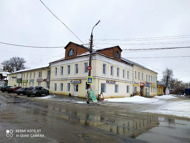 Торговая площадь, 180 м²