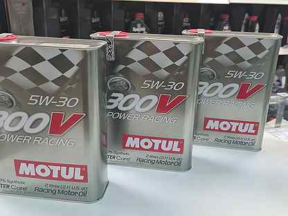 Racer 300 какое масло. Motul 104241 масло моторное.