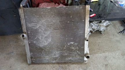 Радиатор бмв х5м е70 х6м е71