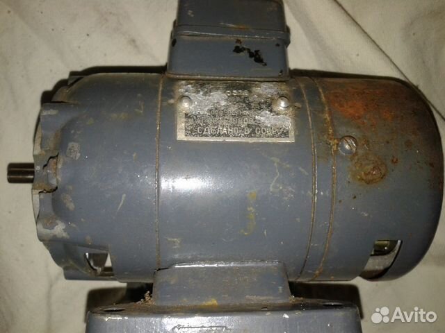 Двигатель реверс. с редуктором рд-09