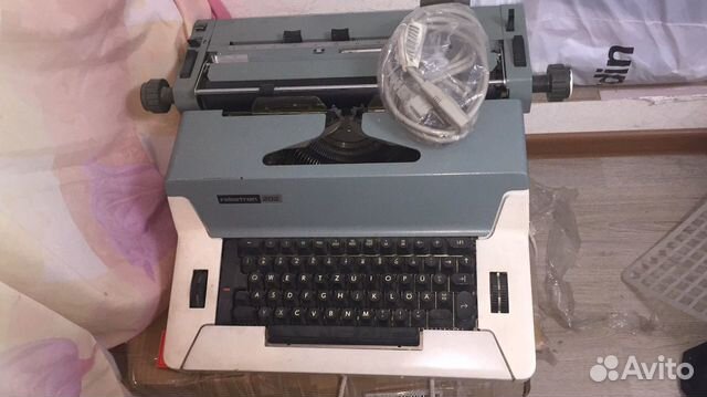 Пишущая машинка robotron 202