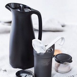 Вспениватель и VIP-кувшин Tupperware