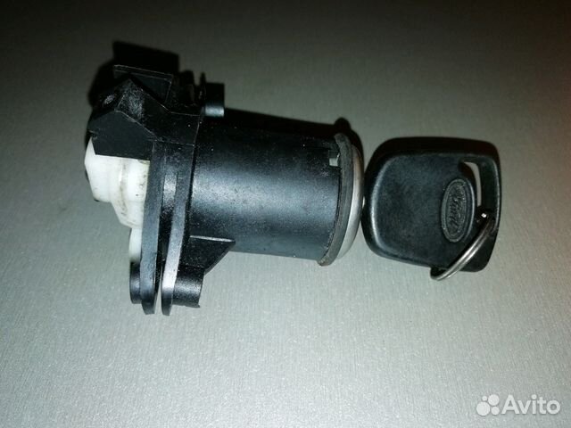 Личинка багажника 2115