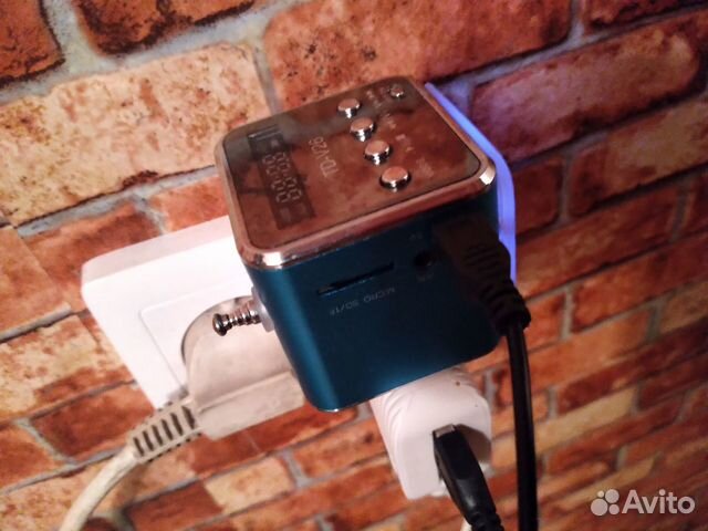 Портативная колонка