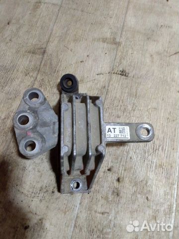 Опора двигателя правая Opel Insignia A16XER 2012